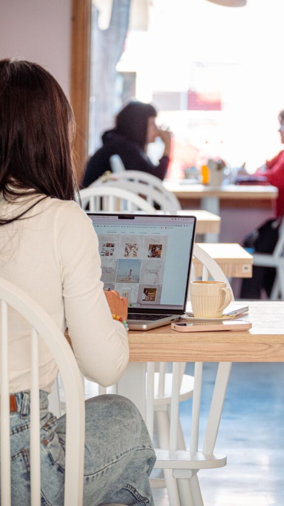 Ley de las 40 horas laborales y Software de control horario: soluciones para gestionar los horarios